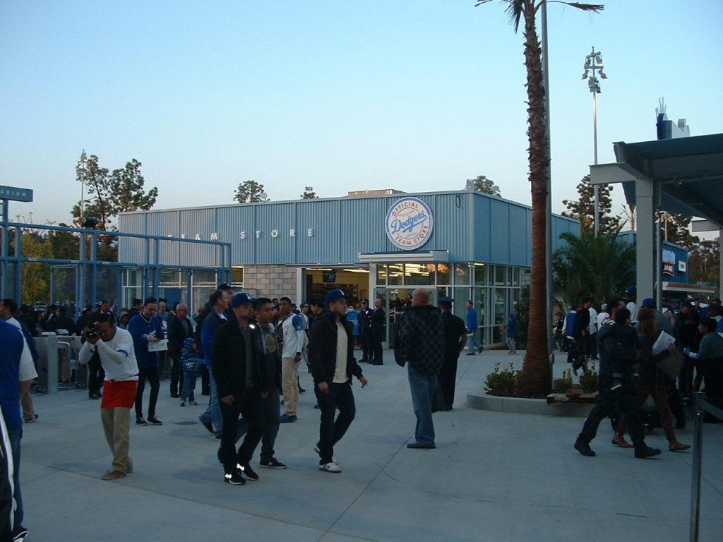 The new Dodger Stadium plazas — so much to take in – Dodger Thoughts