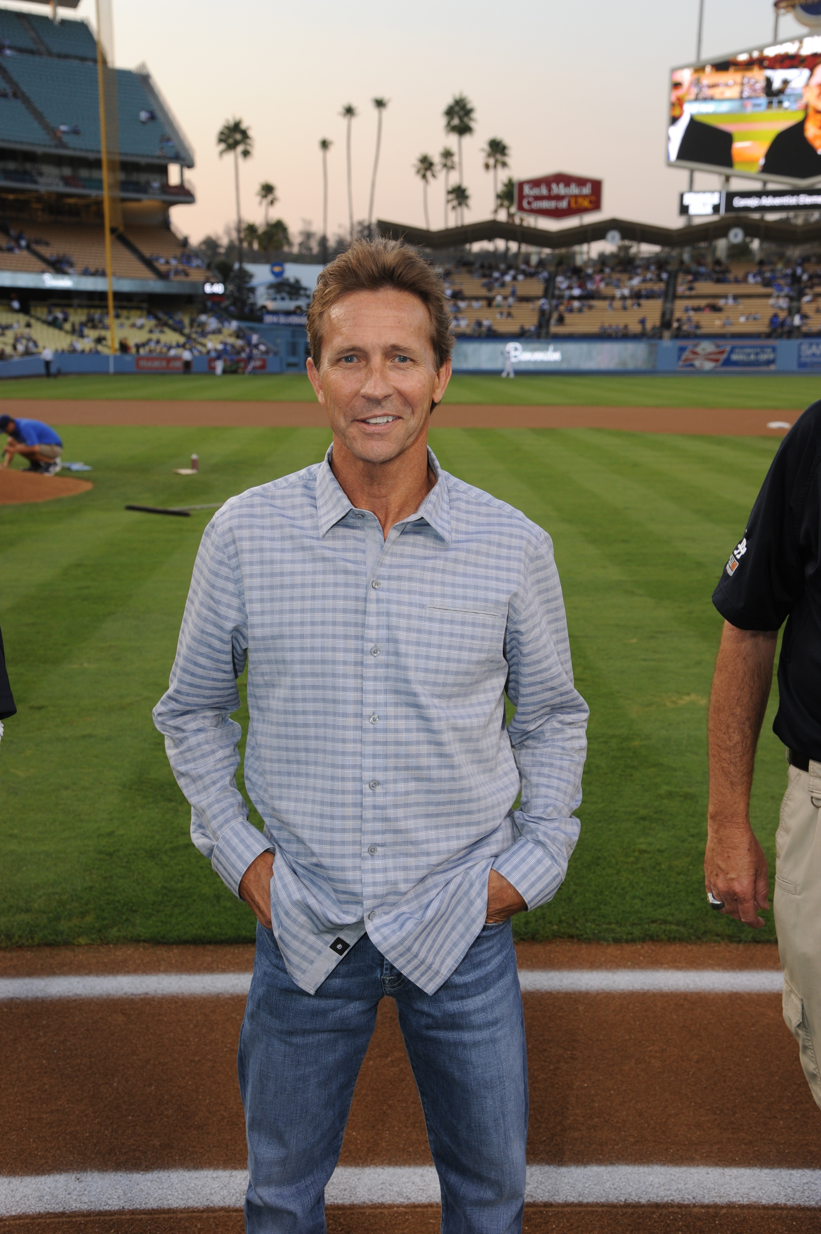 Batting-practice pitcher Pete Bonfils (Jon SooHoo/Los Angeles Dodgers)