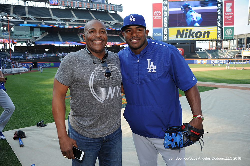 Pedro Guerrero and Yasiel Puig pose prior to the Dodgers' May 27 game at New York. 